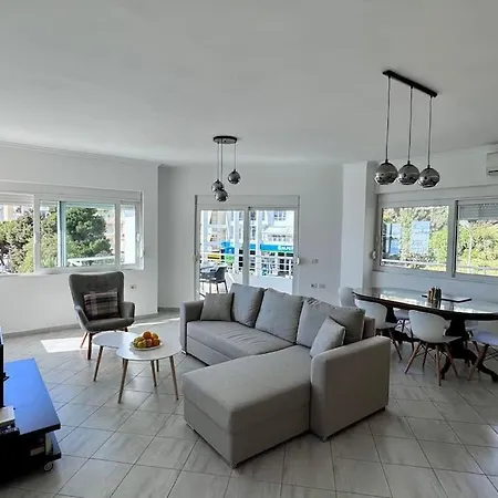 Seascape 7 Apartment